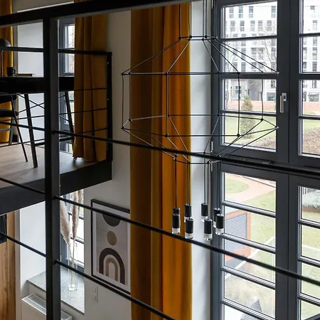 Golden - Stylish Loft - Great Location &jana Pawla33