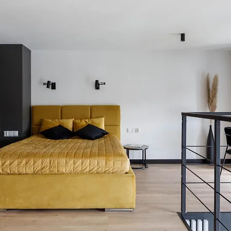 Golden - Stylish Loft - Great Location &jana Pawla33 *