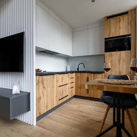 Apartment Golden - Stylish Loft - Great Location &jana Pawla33