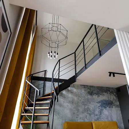 Golden - Stylish Loft - Great Location &jana Pawla33 *